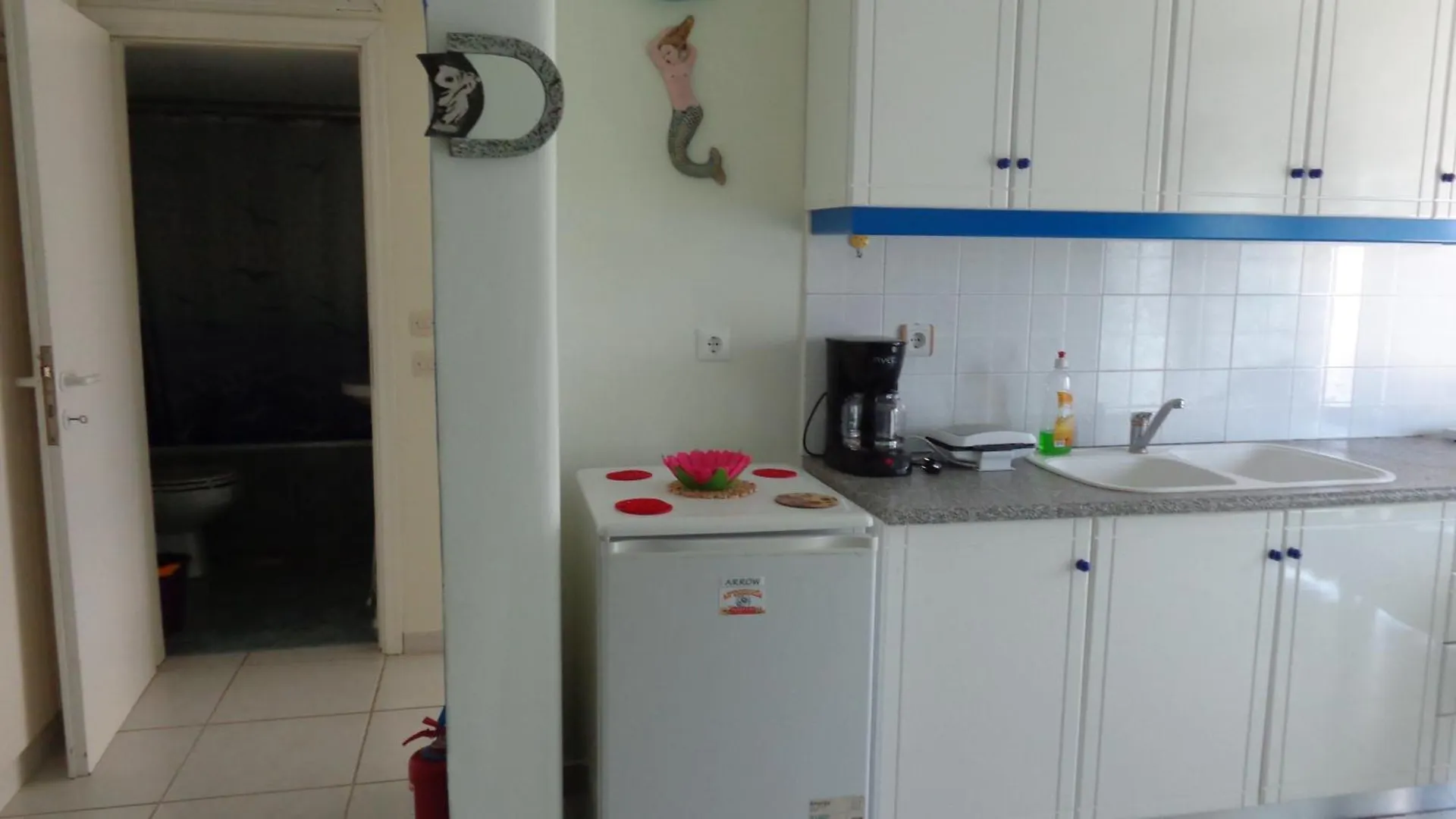 Mouses-Seaside Apartment Nea Kallikrateia