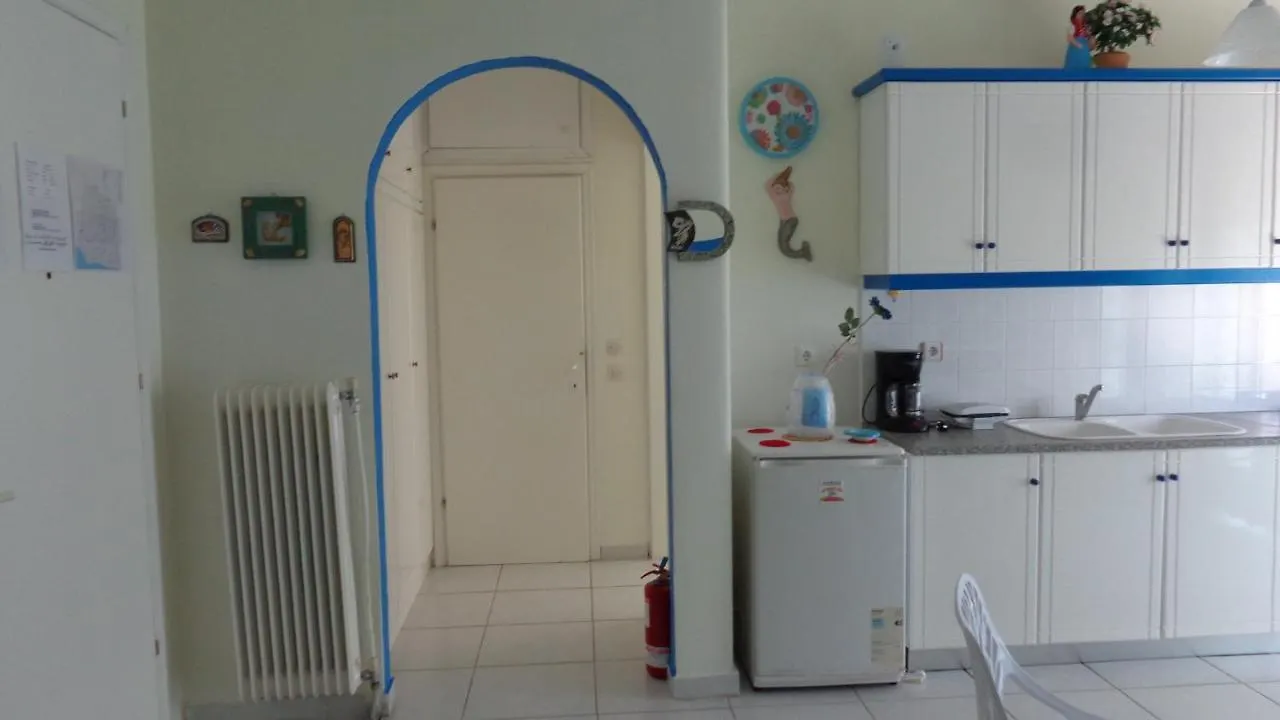 Mouses-Seaside Apartment Nea Kallikrateia